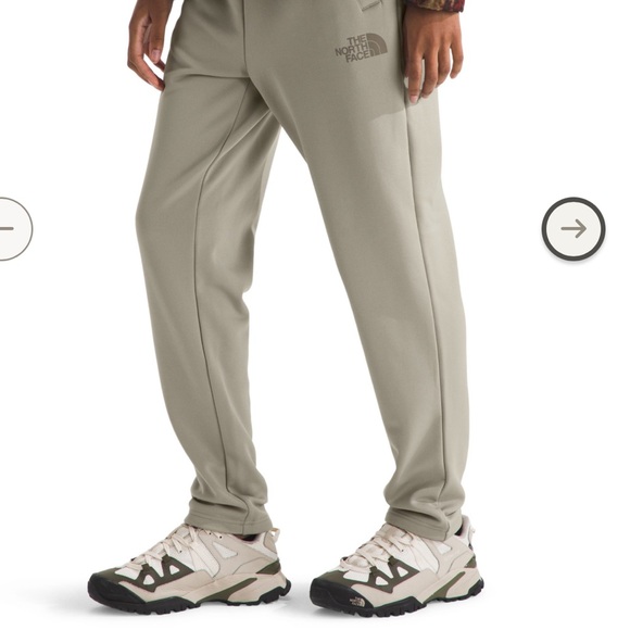 The North Face Women’s Fleece Pants - Picture 8 of 11